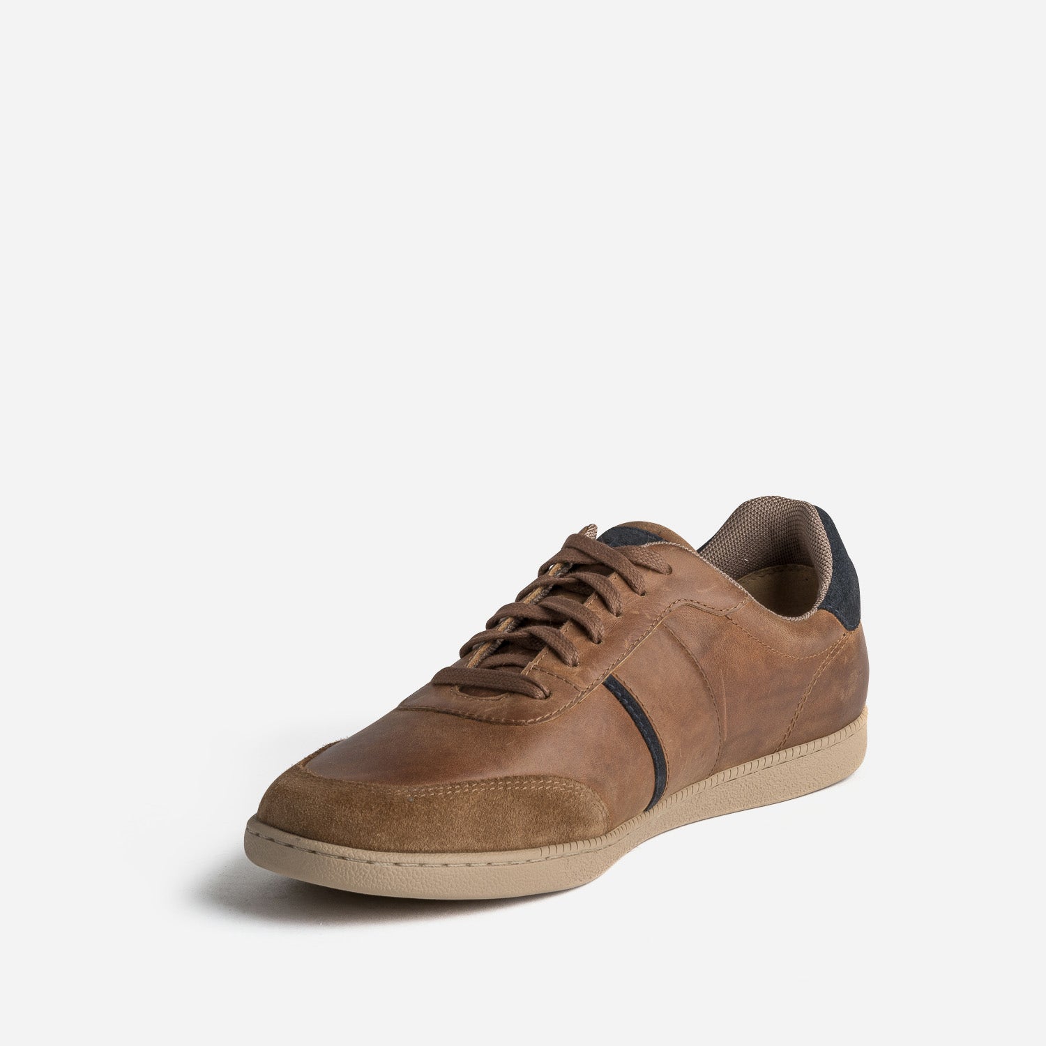 Tennis TBS marron en cuir