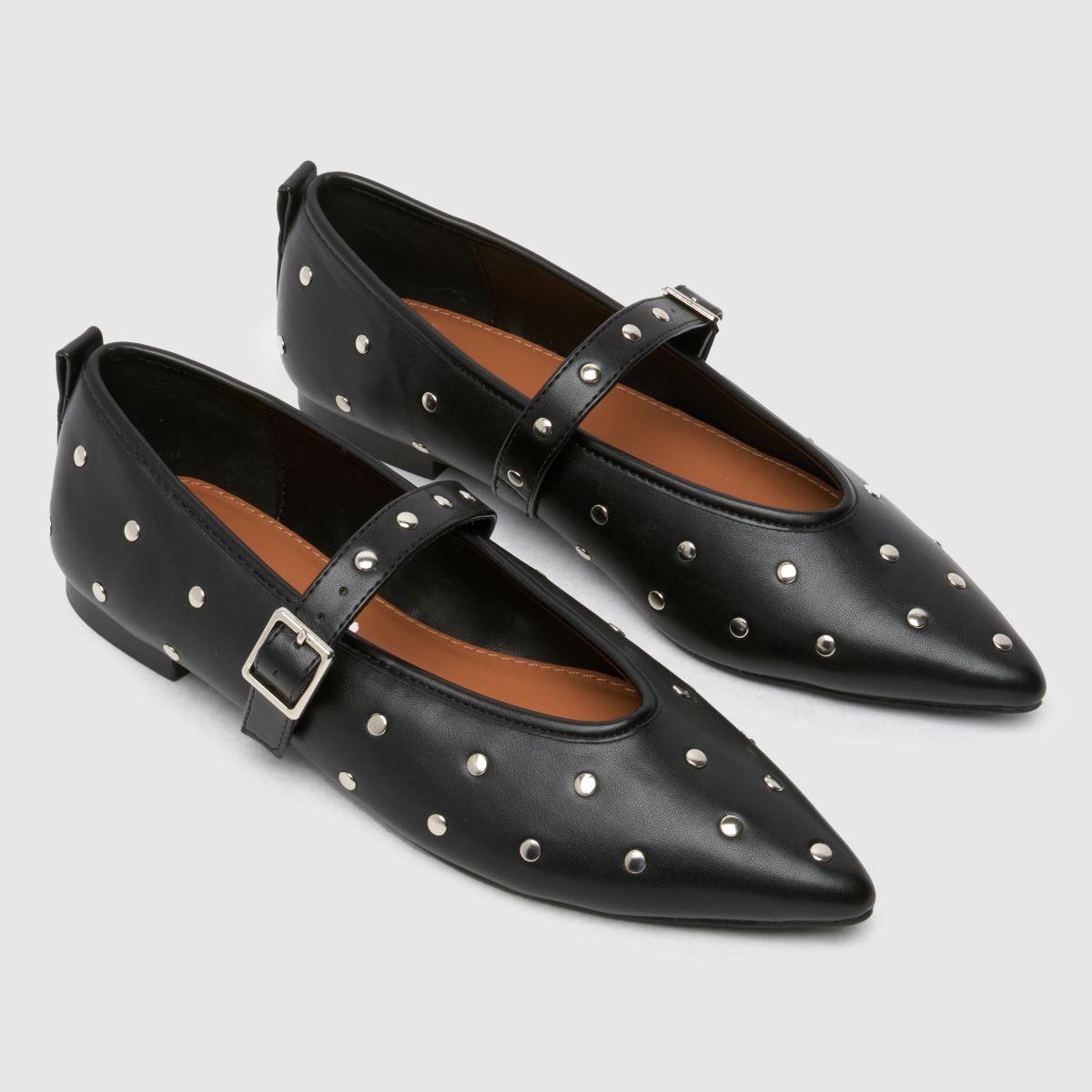 Črni ravni čevlji schuh lada z ježki