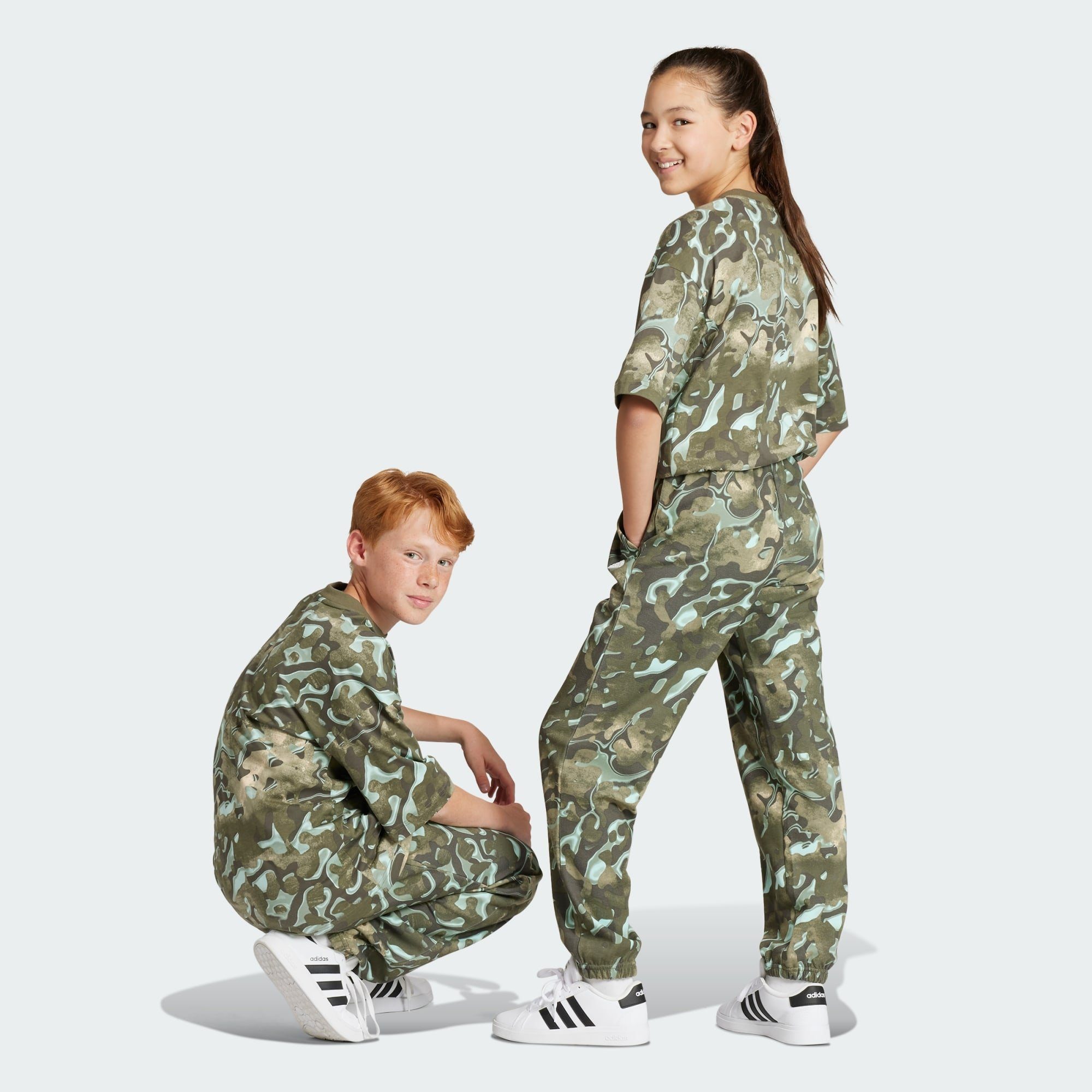 adidas Sportswear Jogginghose FUTURE ICONS ALLOVER PRINT KIDS HOSE