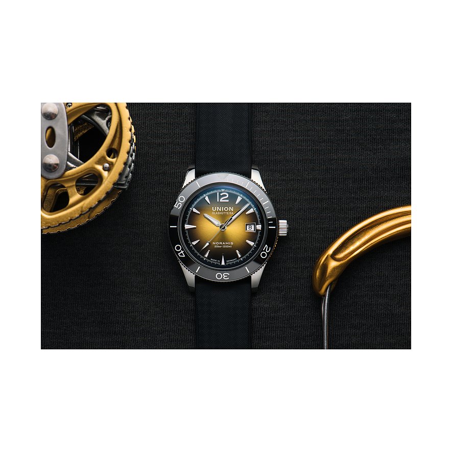 Union Glashütte Herrenuhr Noramis Datum Sport