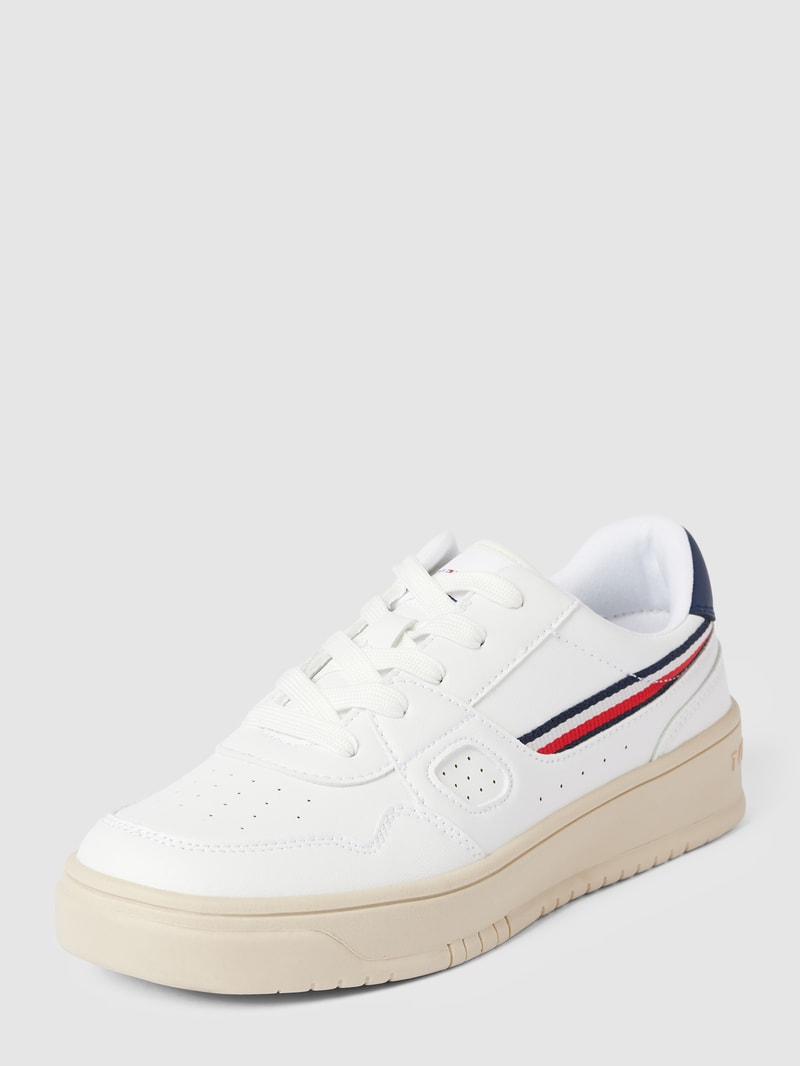 Sneaker mit Label-Details in weiß