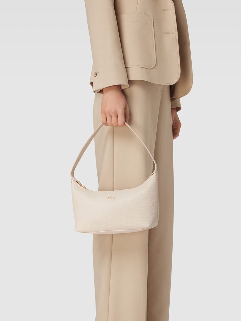 Pochette mit Label-Detail in beige