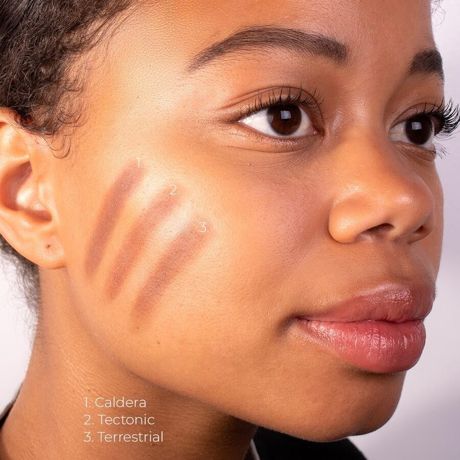 Púder na tvár Lethal Cosmetics MAGNETIC™