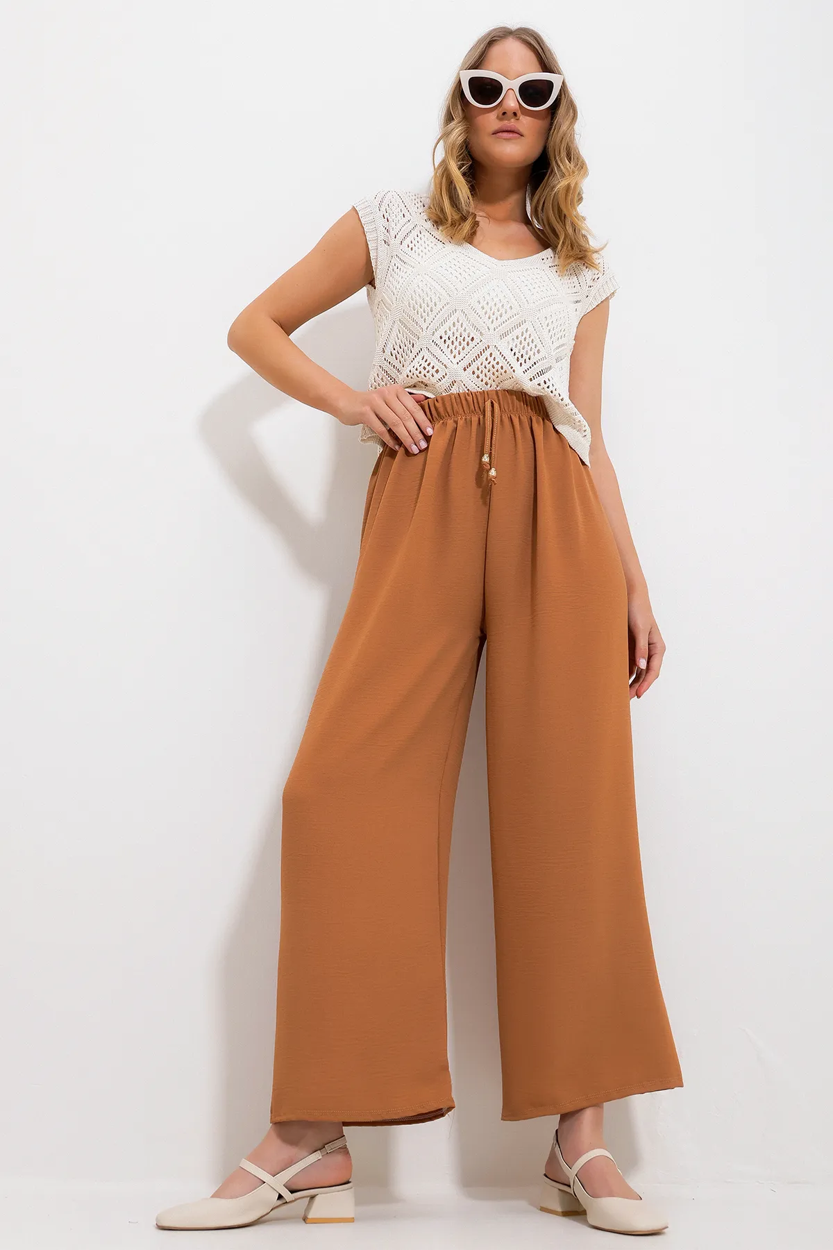 Trend Alaçatı Stili  Bequeme, präzise Aerobin-Hose für Damen in Hellbraun mit elastischem Bund, Alc-X6625