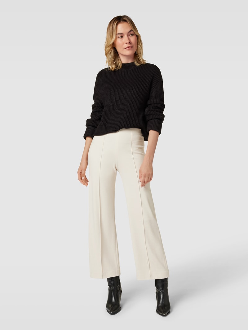 Stoffhose mit fixierter Bügelfalte Modell 'ELAINE' in offwhite