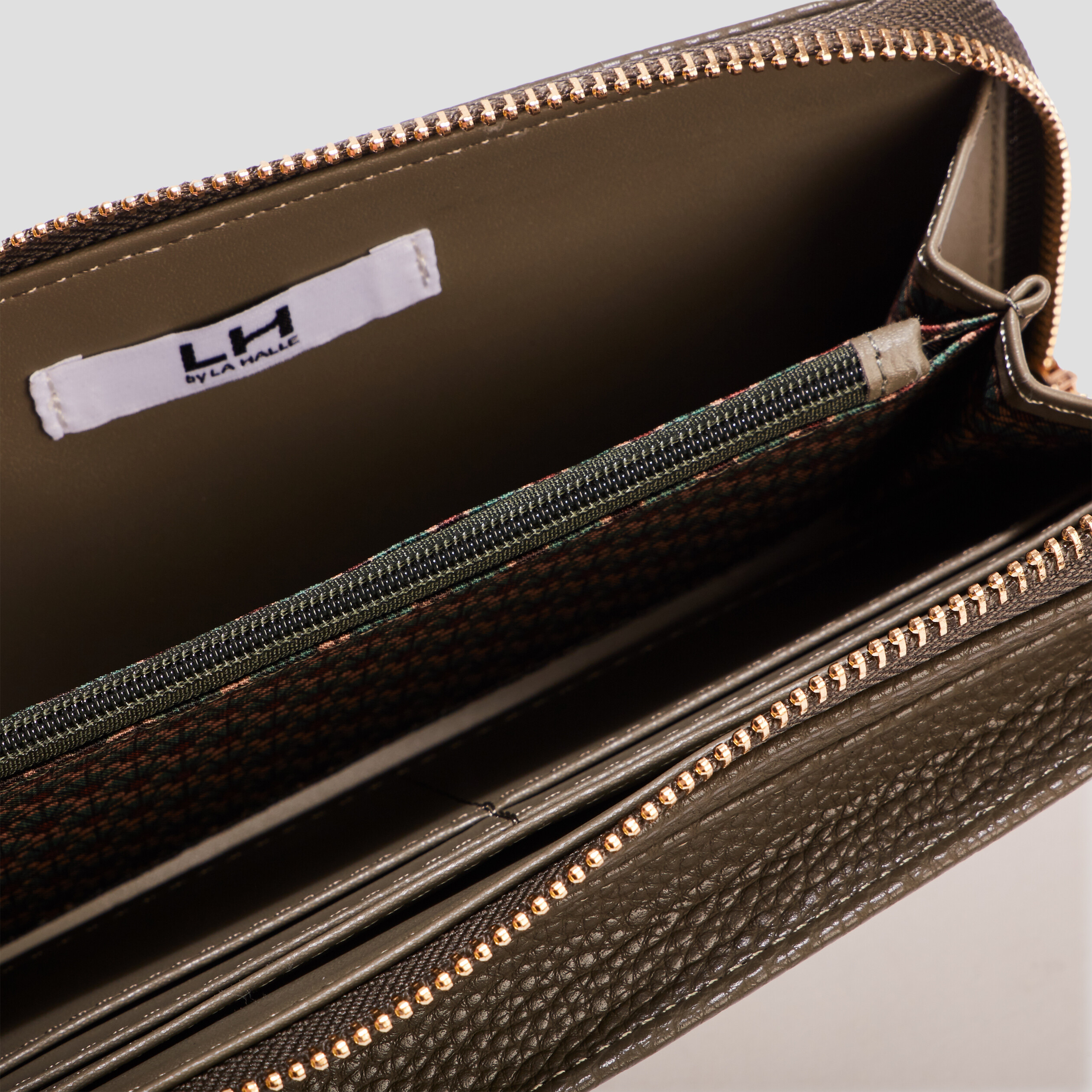 Sac pochette à bandoulière vert kaki femme | La Halle