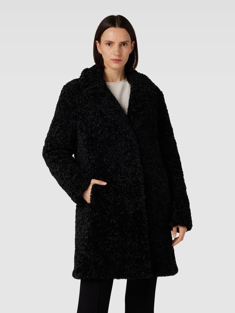 Mantel aus Teddyfell in schwarz