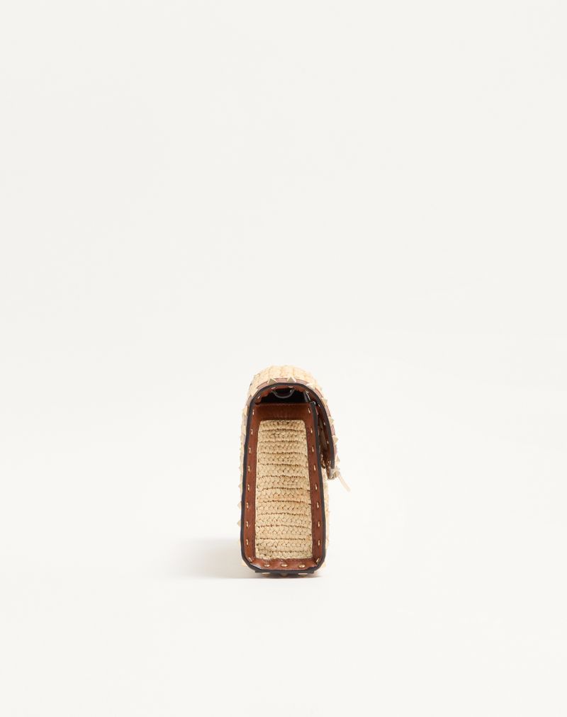 Valentino Garavani Rockstud kleine schoudertas van raffia