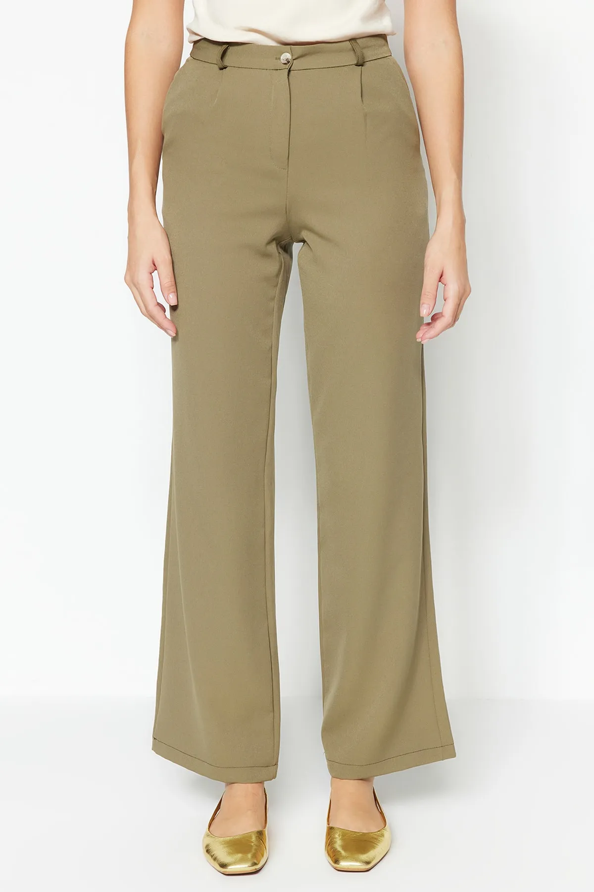 Trendyol Collection  Hellkhakifarbene, gewebte Hose mit hoher Taille und weitem Bein/Plissee mit weitem Bein TWOAW21PL0076
