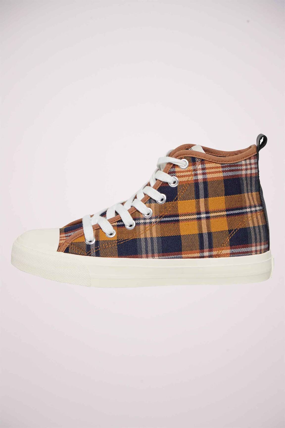 Only Baskets Femme couleur jaune