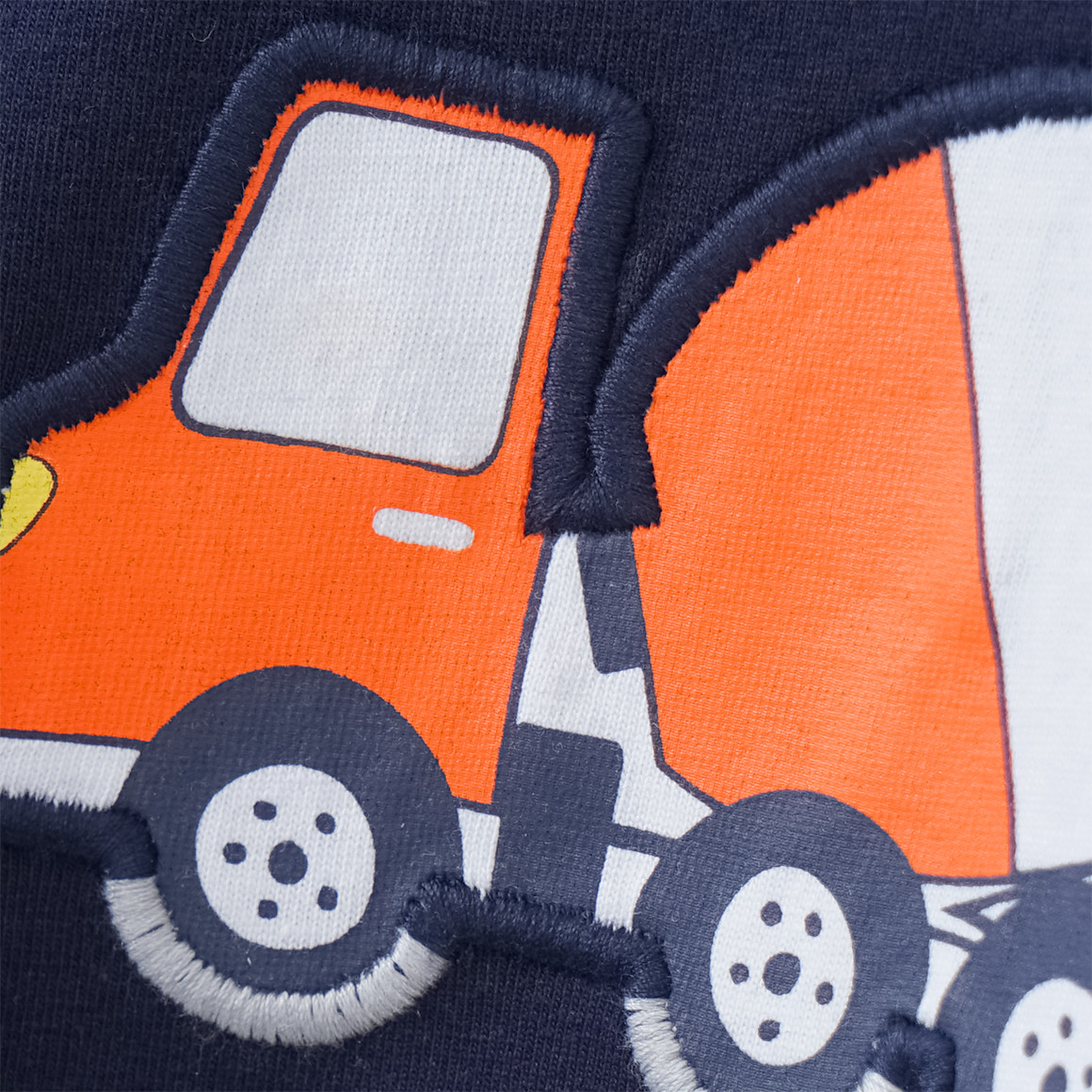 Baby Langarmshirt mit LKW-Applikation