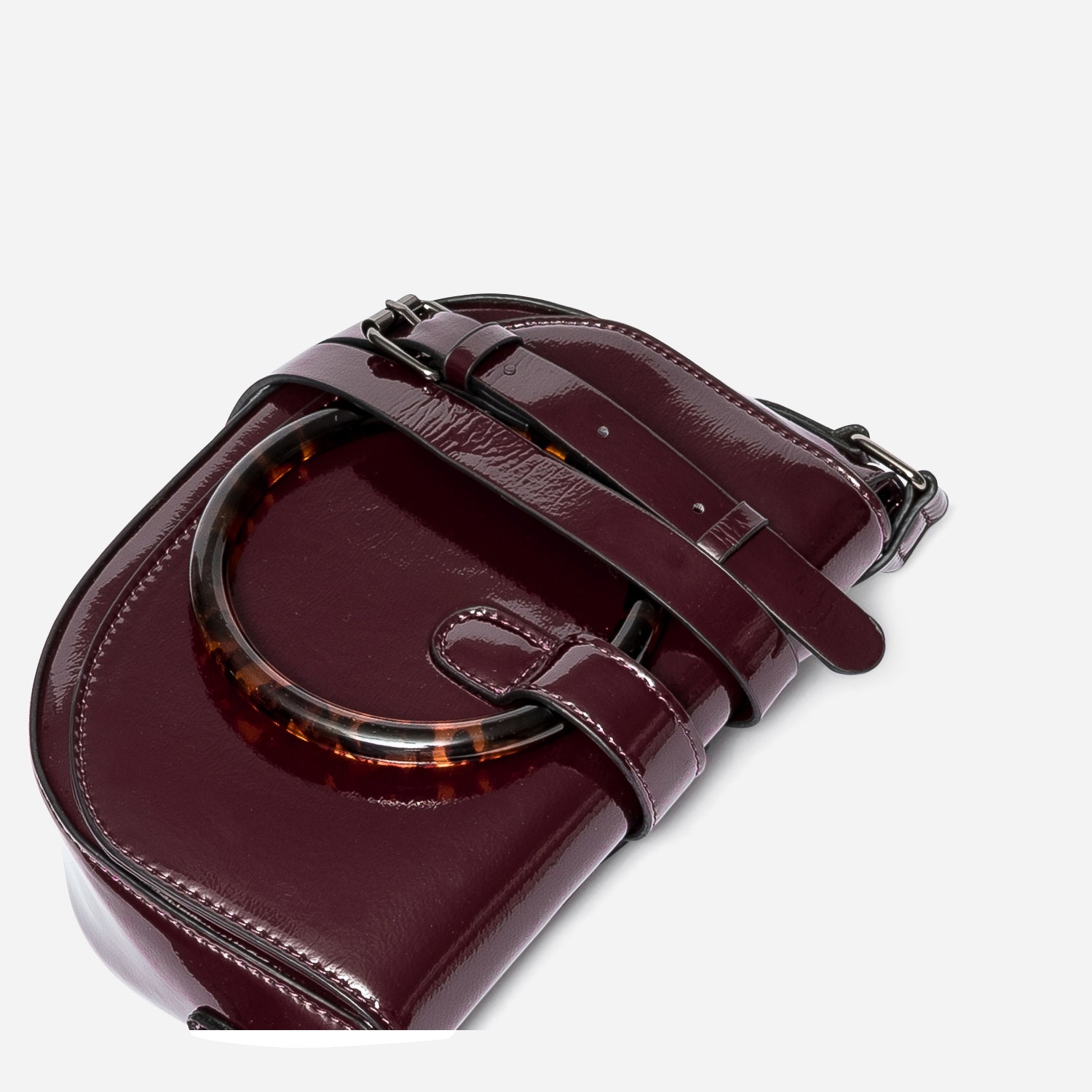 Sac à main bordeaux verni avec maxi anneau écaille