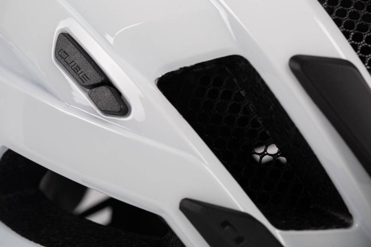Cube Helm STEEP