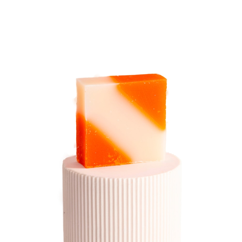 ciment DIAGONALE ROUGE Savon surgras motif Diagonale rouge - Fragrance Crème de miel Savon solide 100g