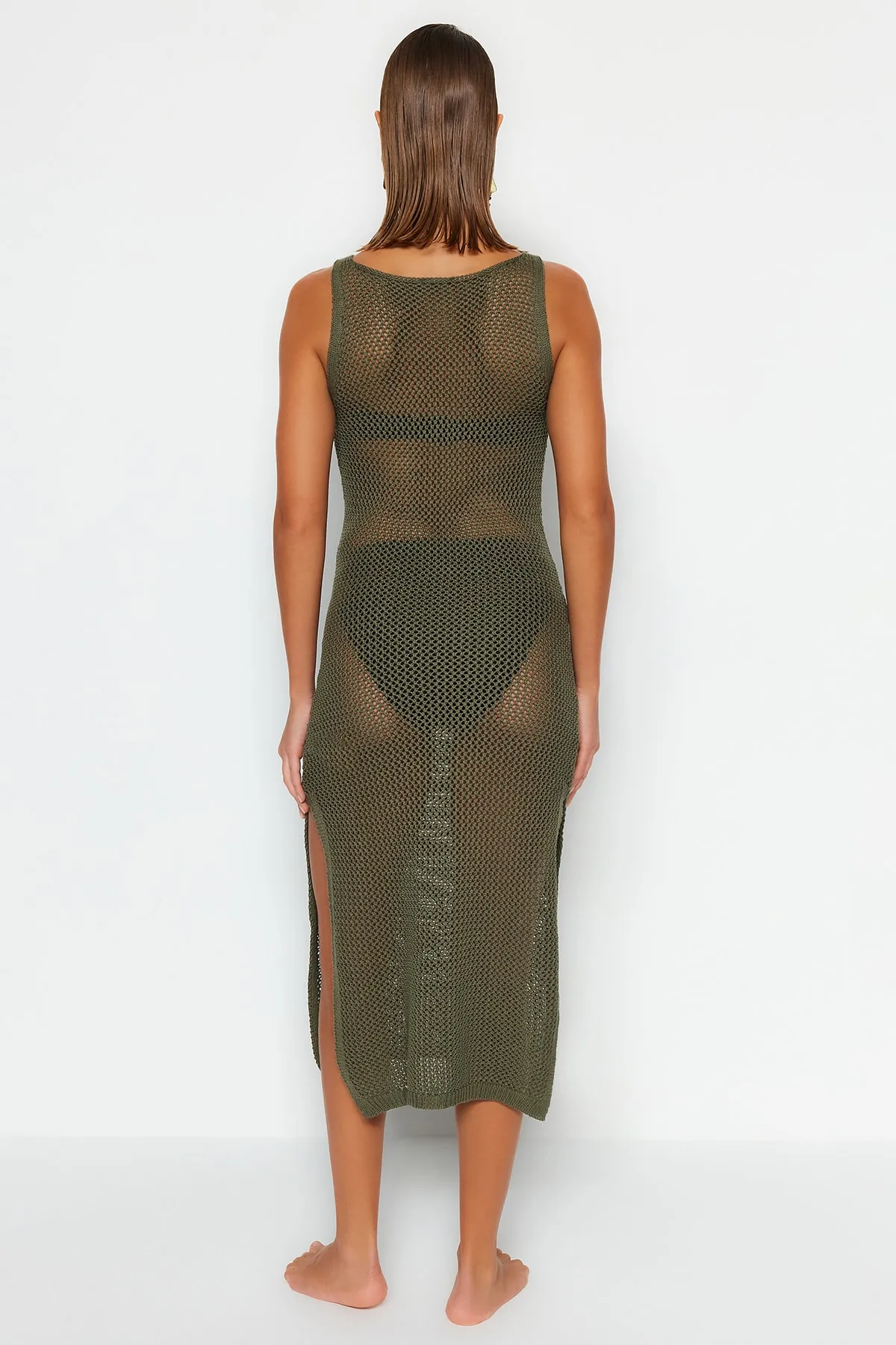 Trendyol Collection  Khakifarbenes Midi-Strick-Strandkleid mit Quasten TBESS23EL00223