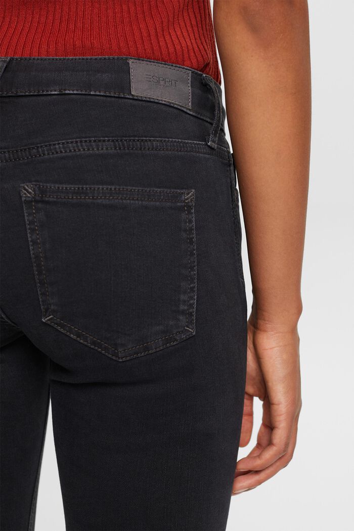 Recycelt: Skinny Jeans mit mittelhohem Bund