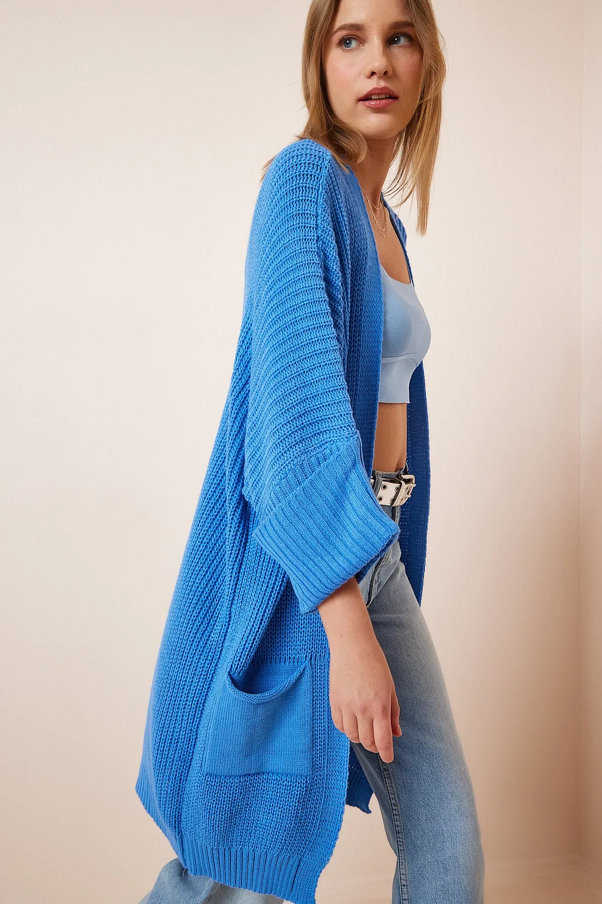 Happiness İstanbul  Übergroße Strickjacke mit langen Taschen für Damen in Blau AS00003H