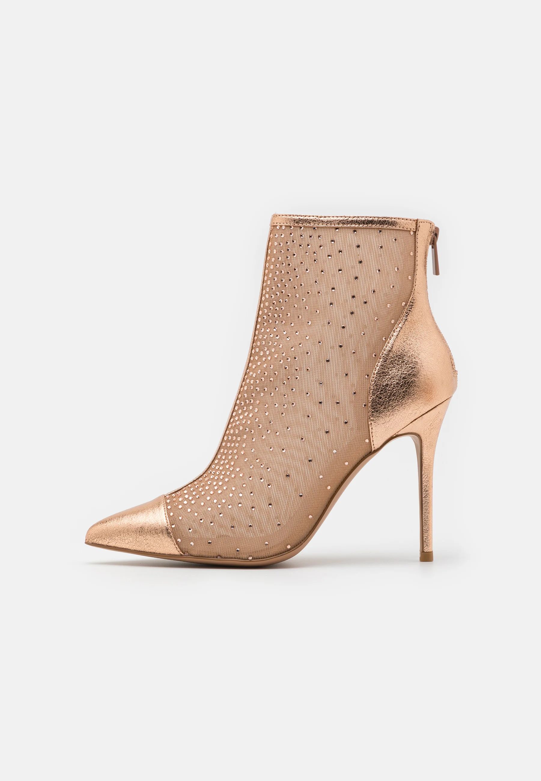 Botines de tacón par e impar