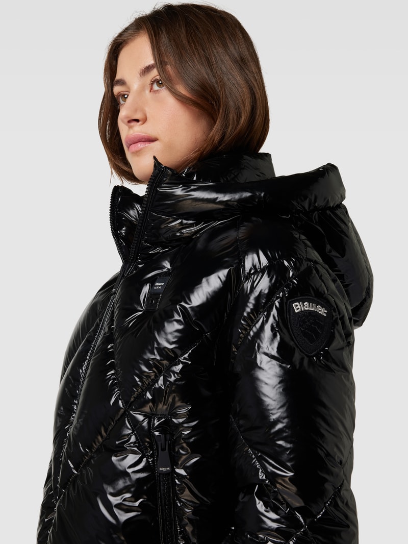 Steppjacke mit Stehkragen in schwarz