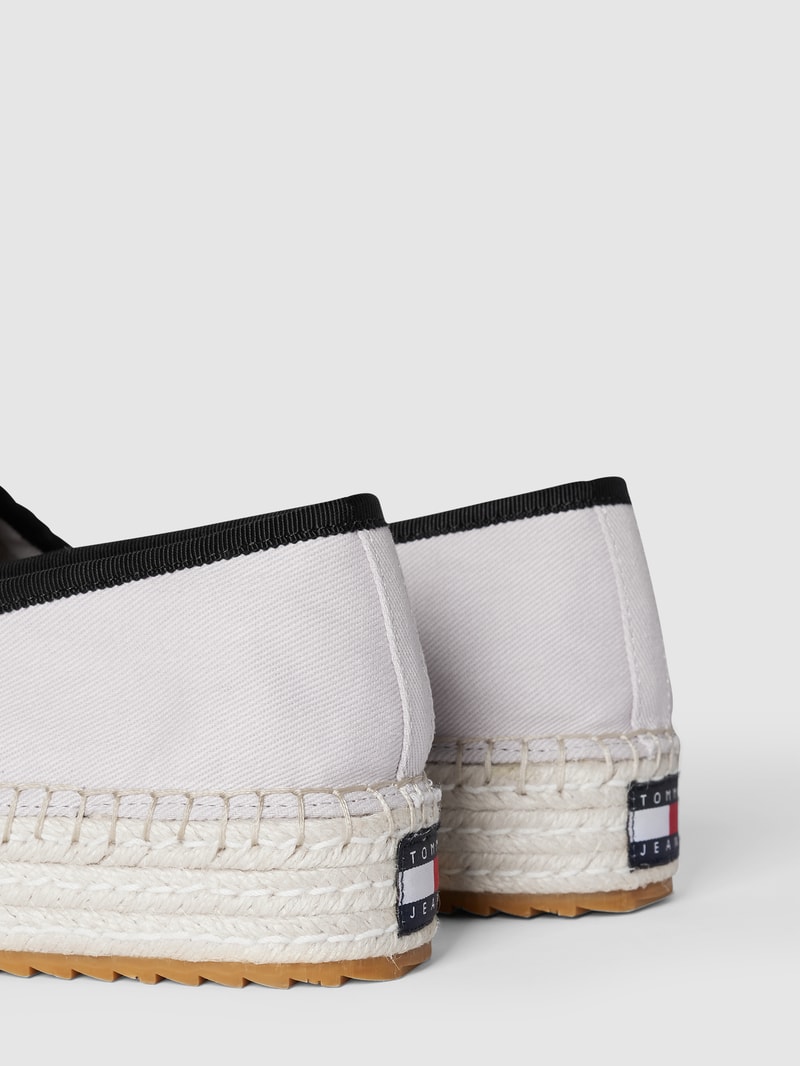 Slip-on-Sneaker mit Logo-Details in mint