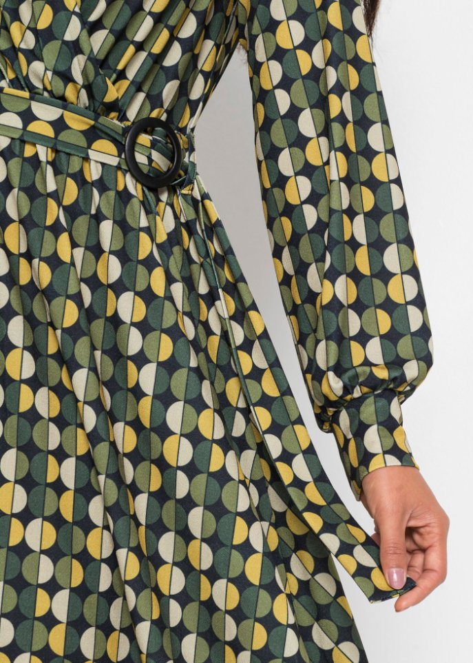 Kleid mit Gürtel