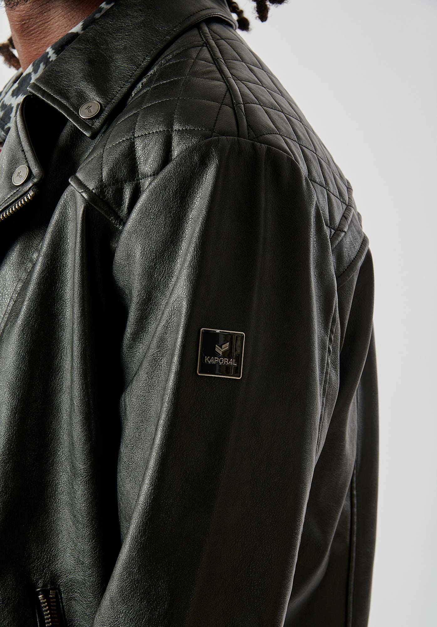 VAIK   Veste noire homme