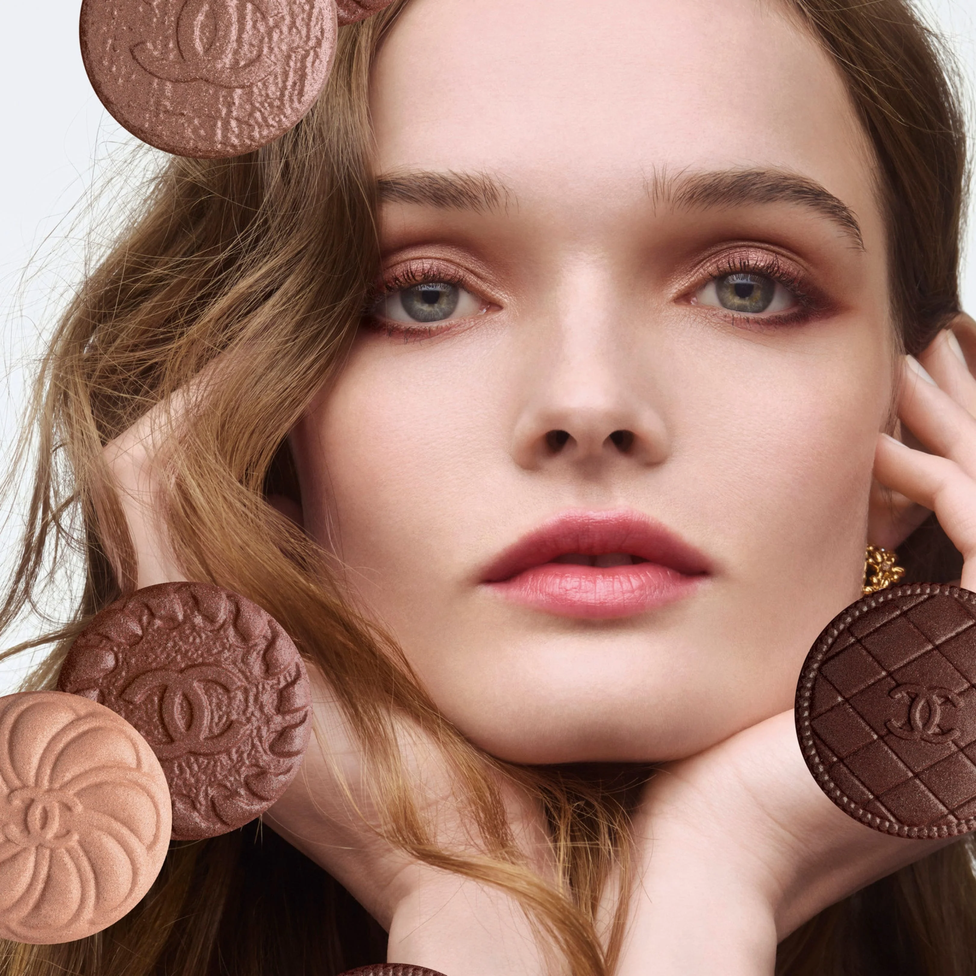 LES 4 OMBRES BOUTONS - AKIŲ ŠEŠĖLIAI SU ĮVAIRIAIS EFEKTAIS