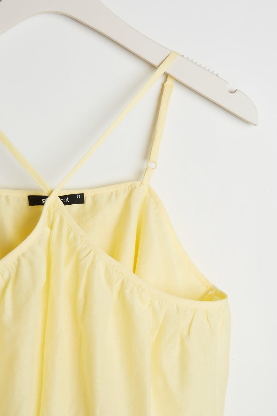 Delilah cropped singlet