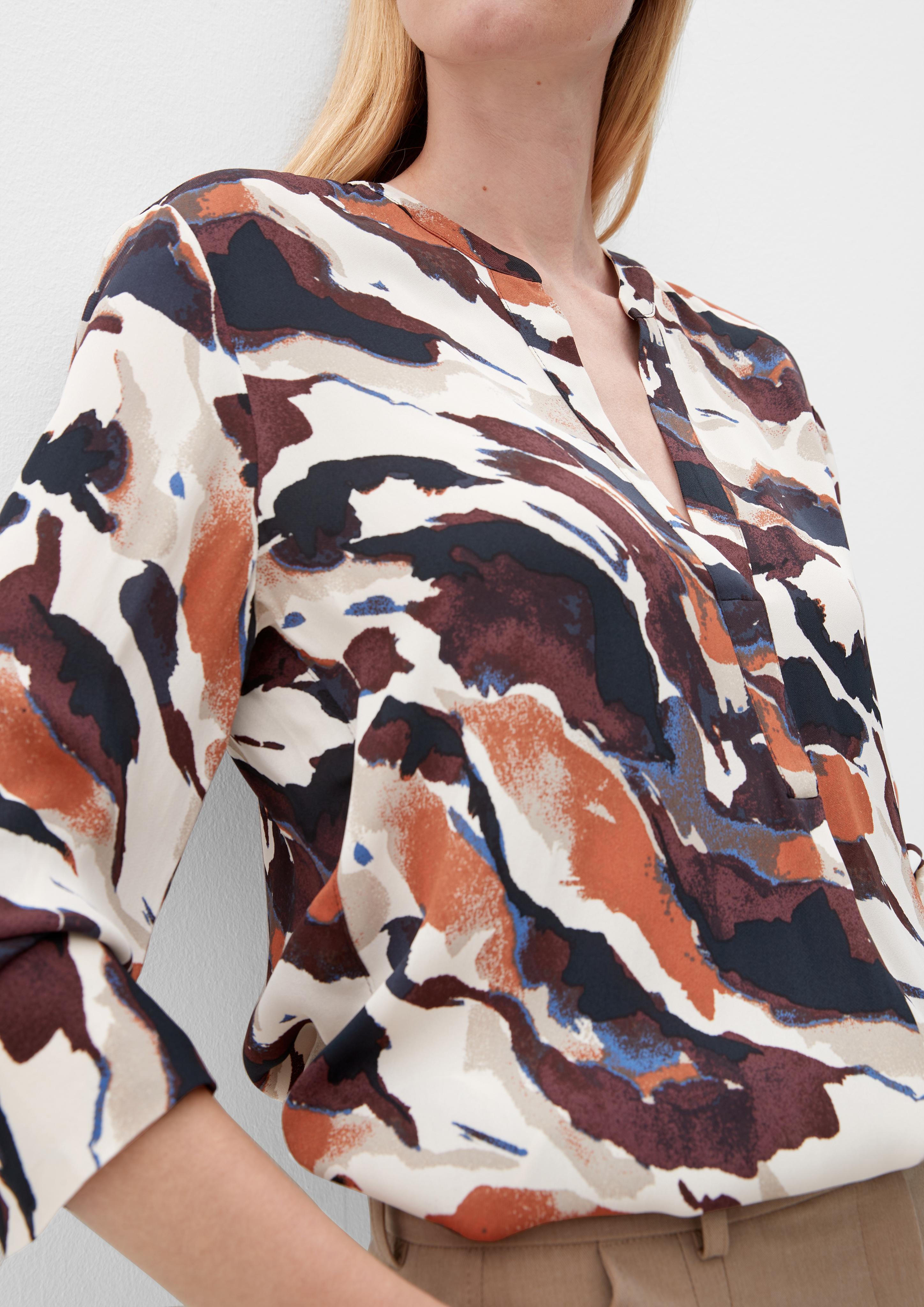 Viskosebluse mit Alloverprint  2123601-02A0