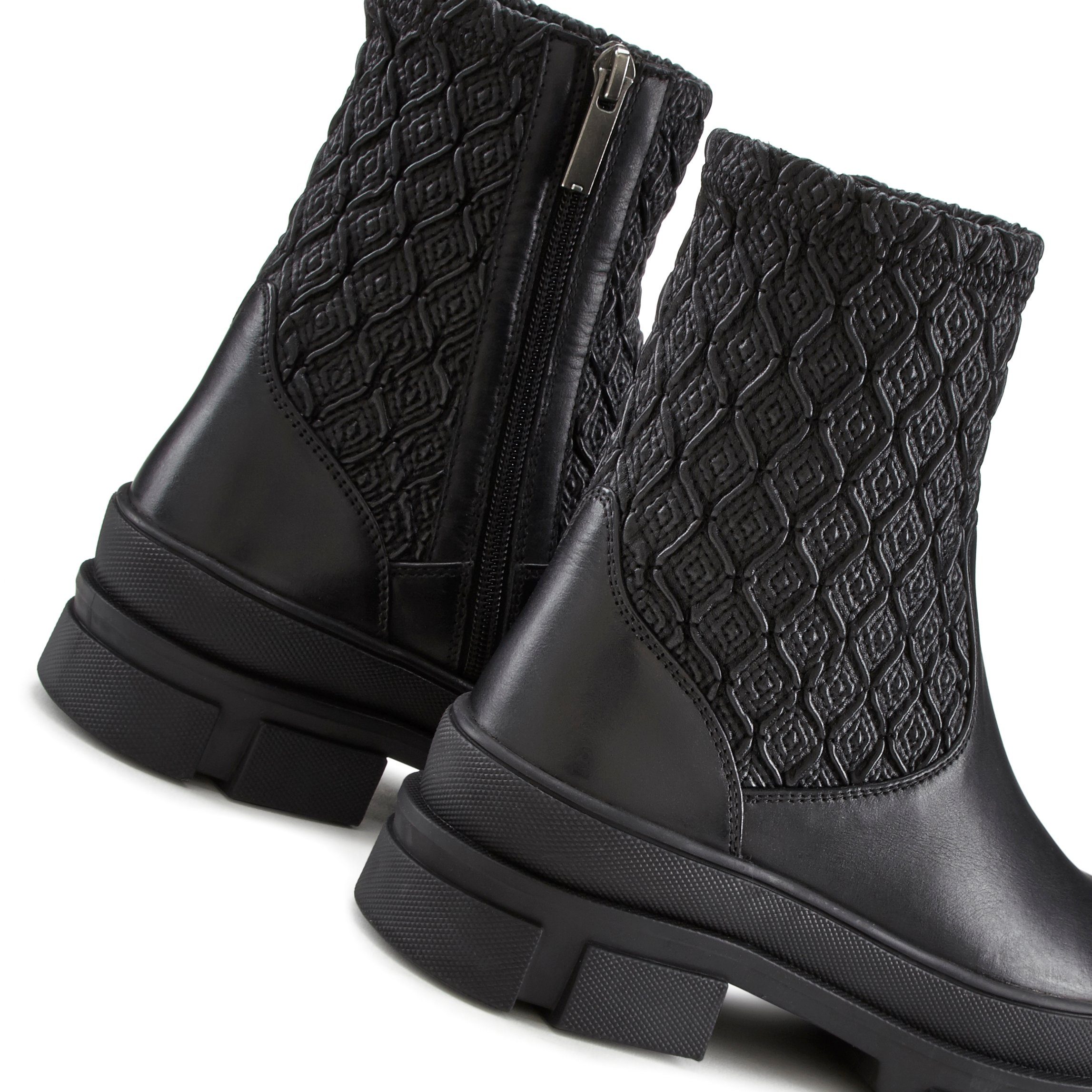 LASCANA Chelseaboots, Stiefelette mit Lederanteil, elastischem Schaft & Chunky Sohle