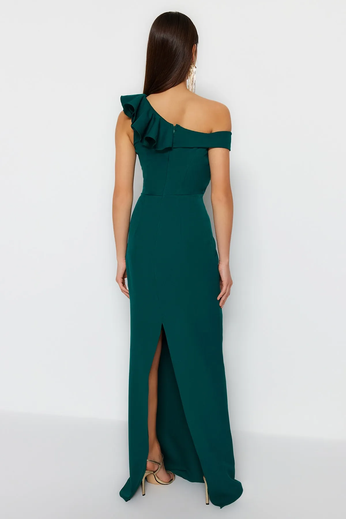 Trendyol Collection  Smaragdgrünes langes Abendkleid mit Kragendetail TPRSS23AE00094