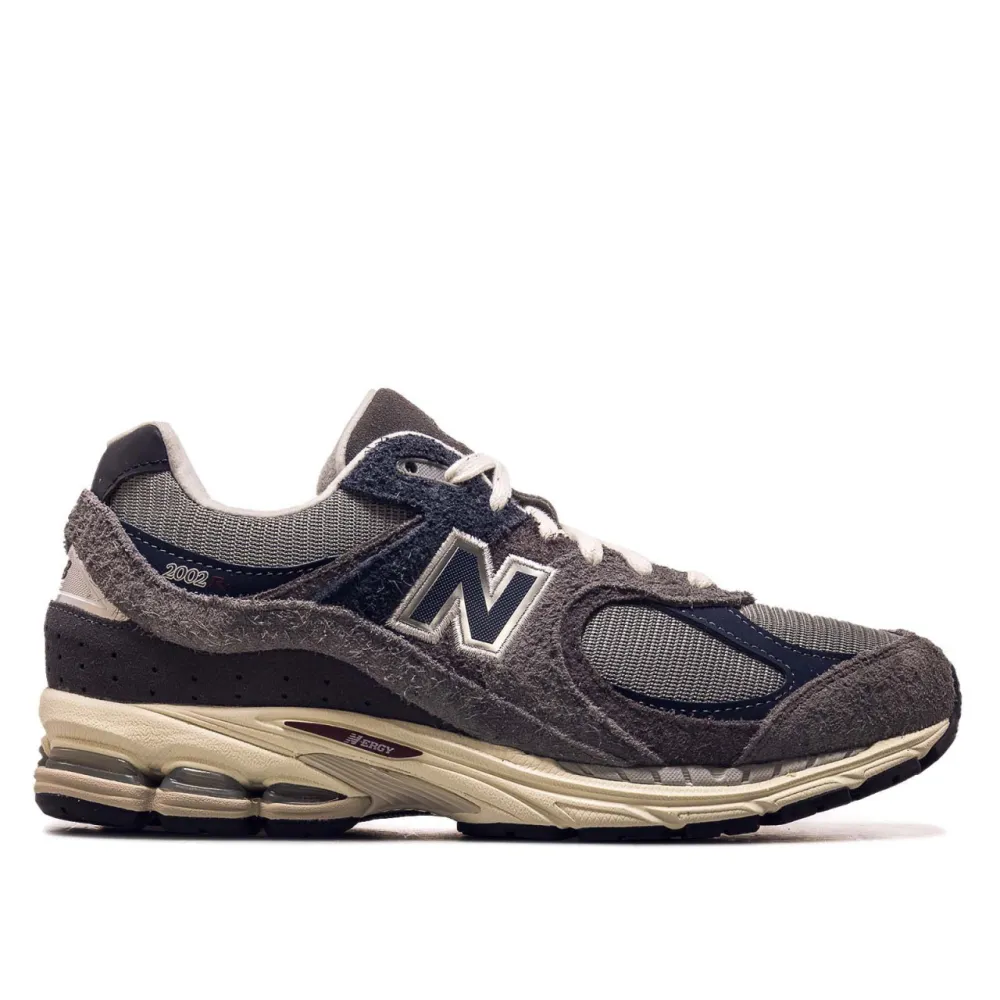 New Balance 2002R M2002REL / grau