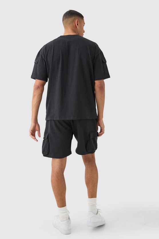 Man Oversize Cargo T-Shirt & lockere Shorts