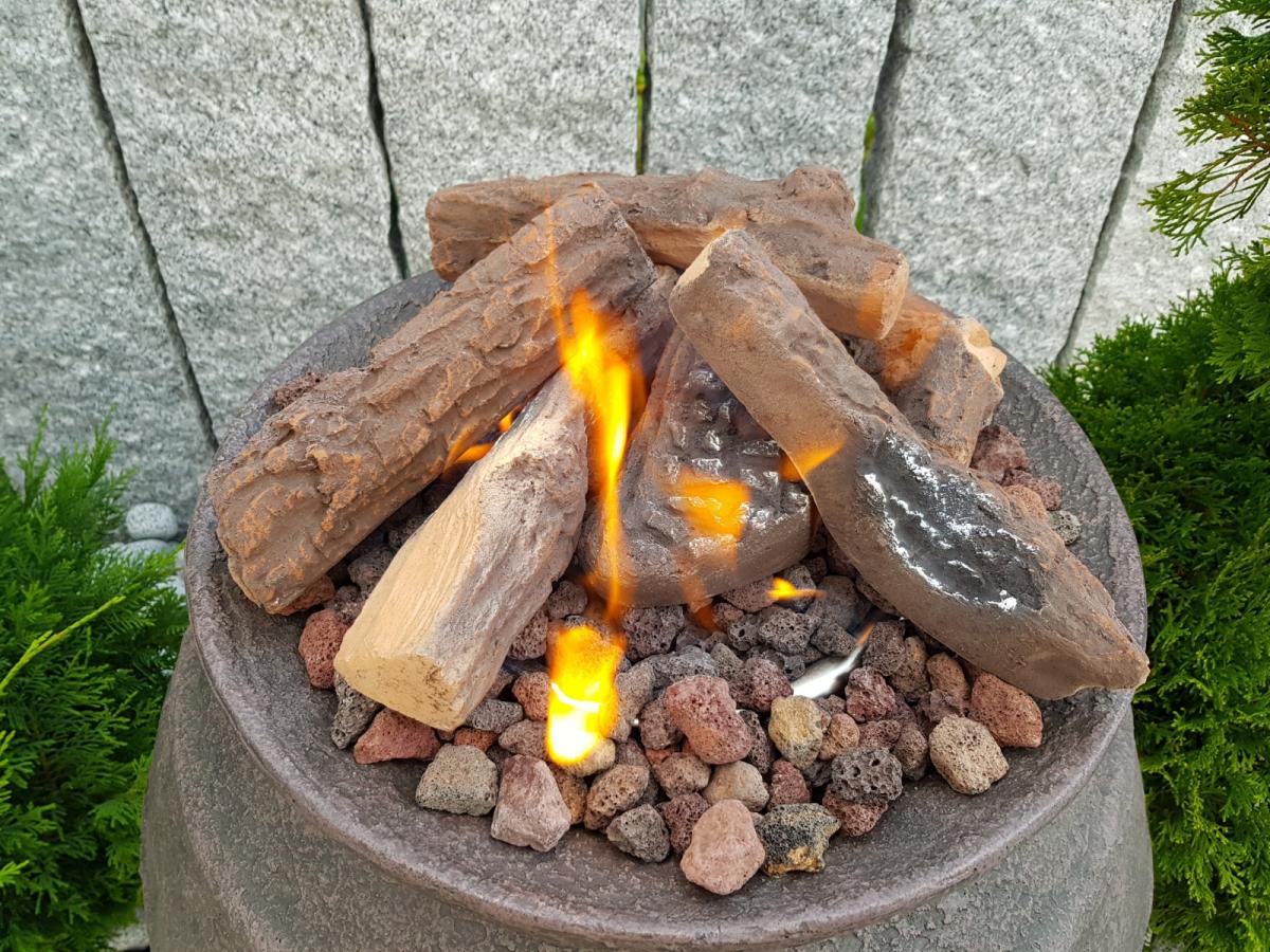 Elementi Brennholz aus Keramik Fallholz Optik