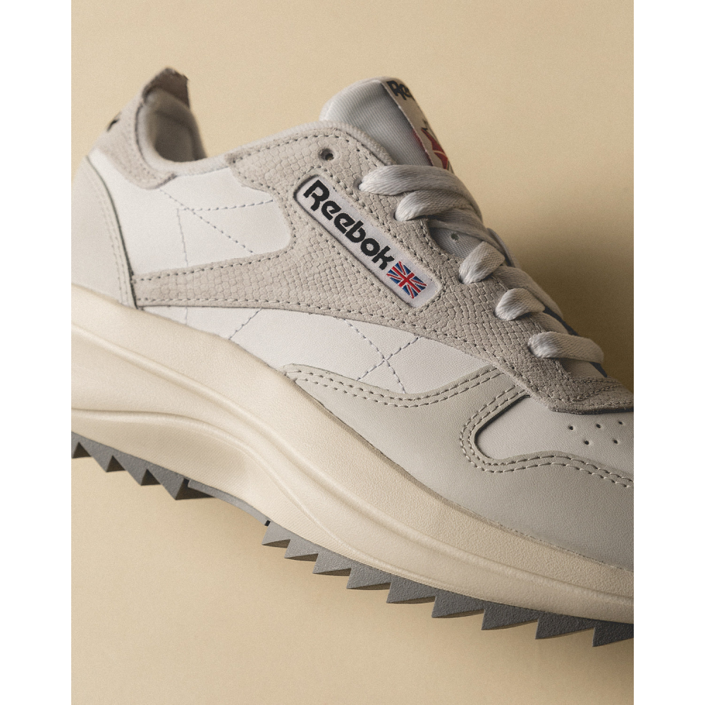 Reebok Leather SP Extra HQ7189 / weiss
