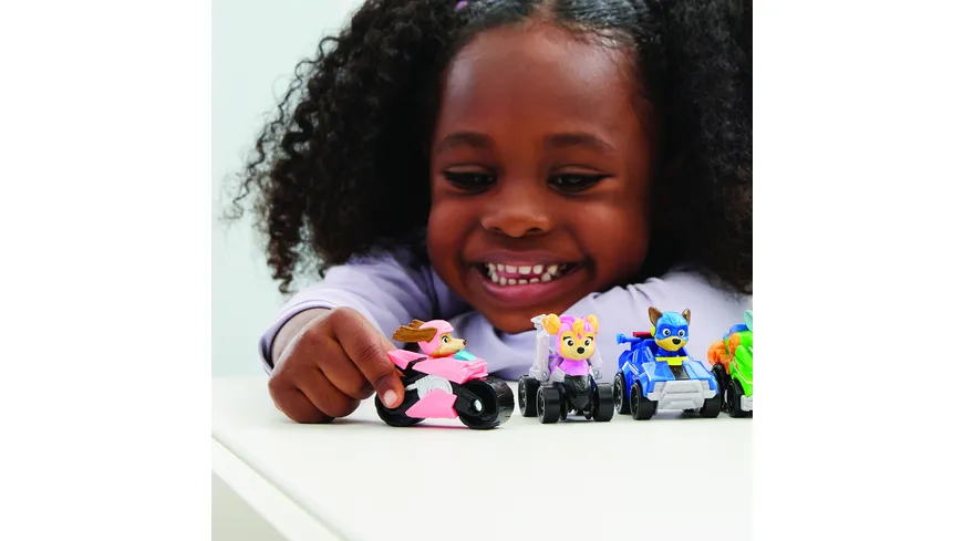 PAW Patrol: Der Mighty Kinofilm, 7-teiliges Pup Squad Racers-Geschenkset mit Liberty-Spielzeugauto