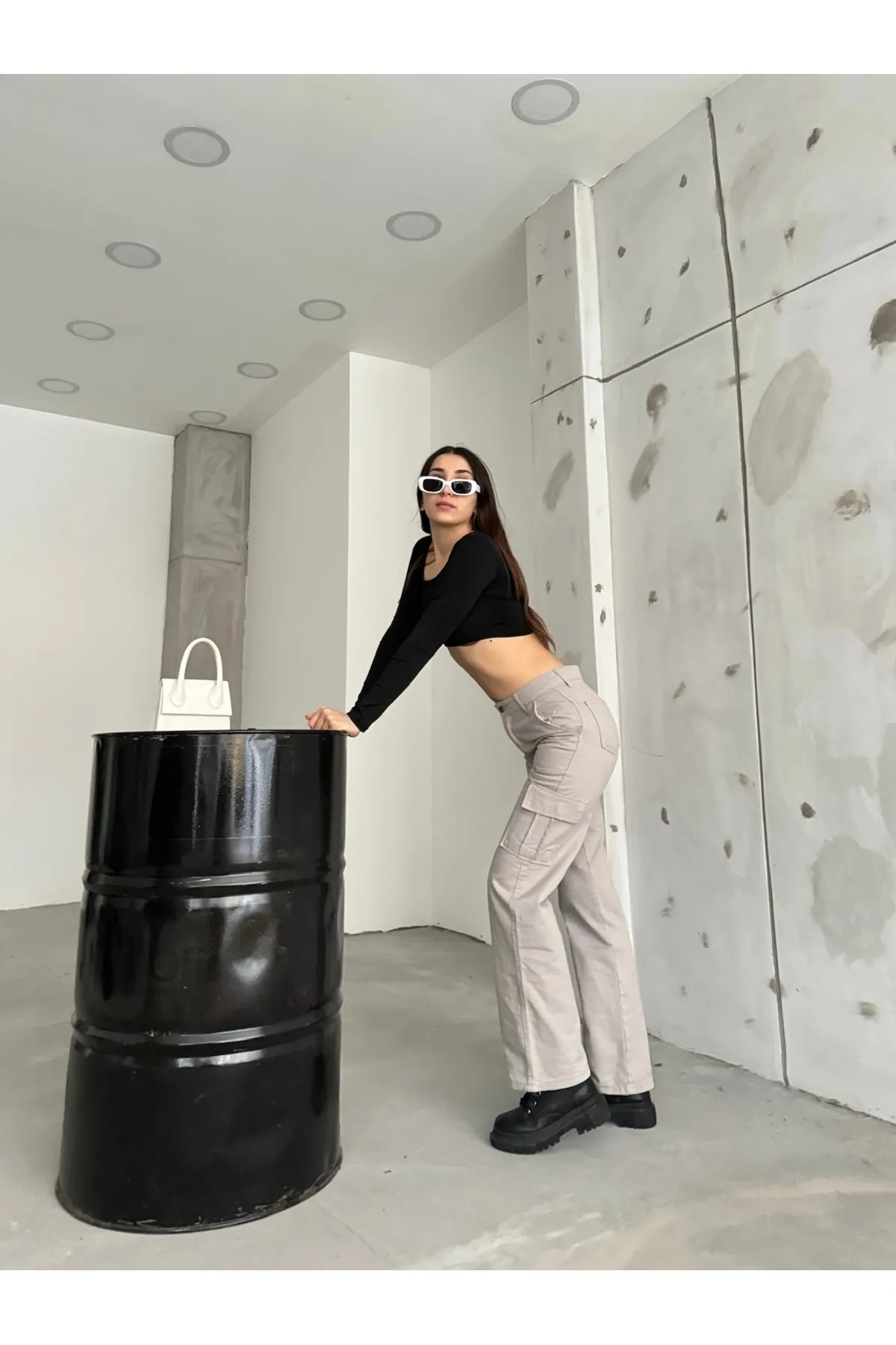 BİKELİFE  Graue Damen-Cargohose mit hoher Taille und weitem Bein