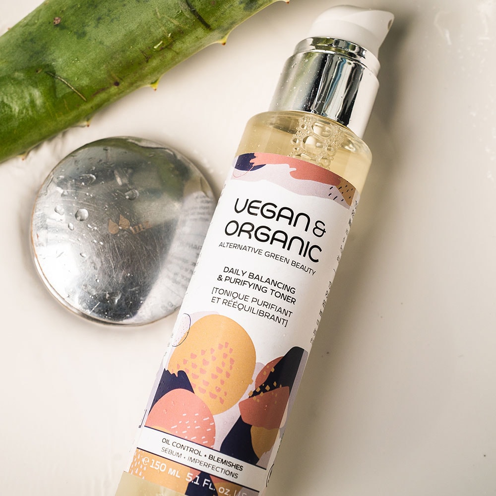 Vegan & Organic HUILE D'ARBRE À THÉ + RACINE DE BARDANE TONIQUE PURIFIANT ET RÉÉQUILIBRANT