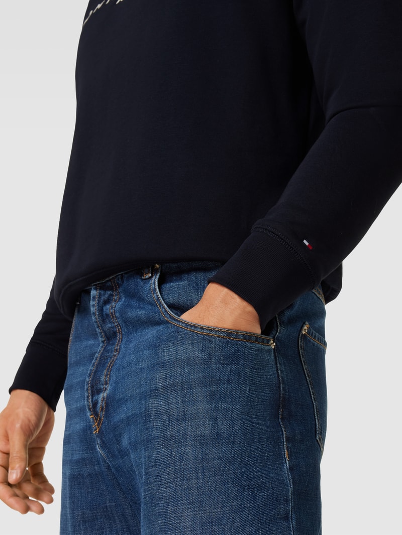 Sweatshirt mit Logo-Stitching Modell 'TOMMY LOGO SWEAT' in marineblau