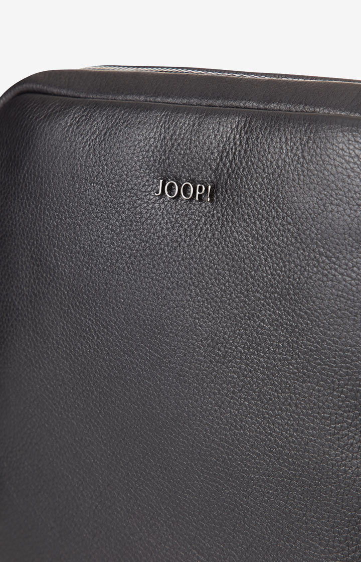 Schultertasche Remus in Schwarz