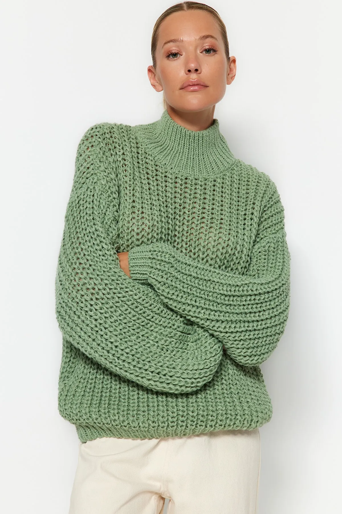 Trendyol Collection  Mintfarbener, weich strukturierter Strickpullover mit Basic-Kragen und weiter Passform TWOAW23KZ01810