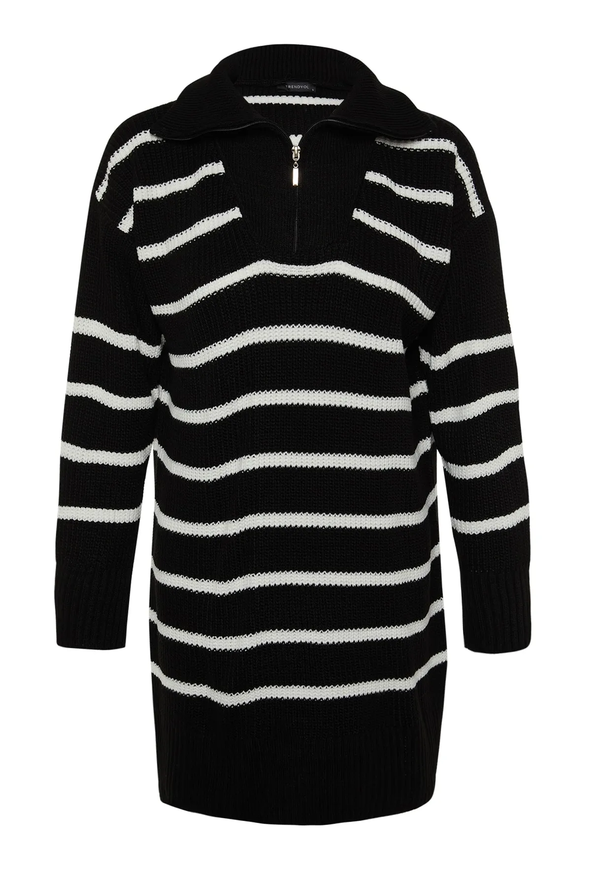 Trendyol Modest  Schwarzer Strickpullover mit gestreiftem Kragen und Reißverschluss TCTAW24AK00037