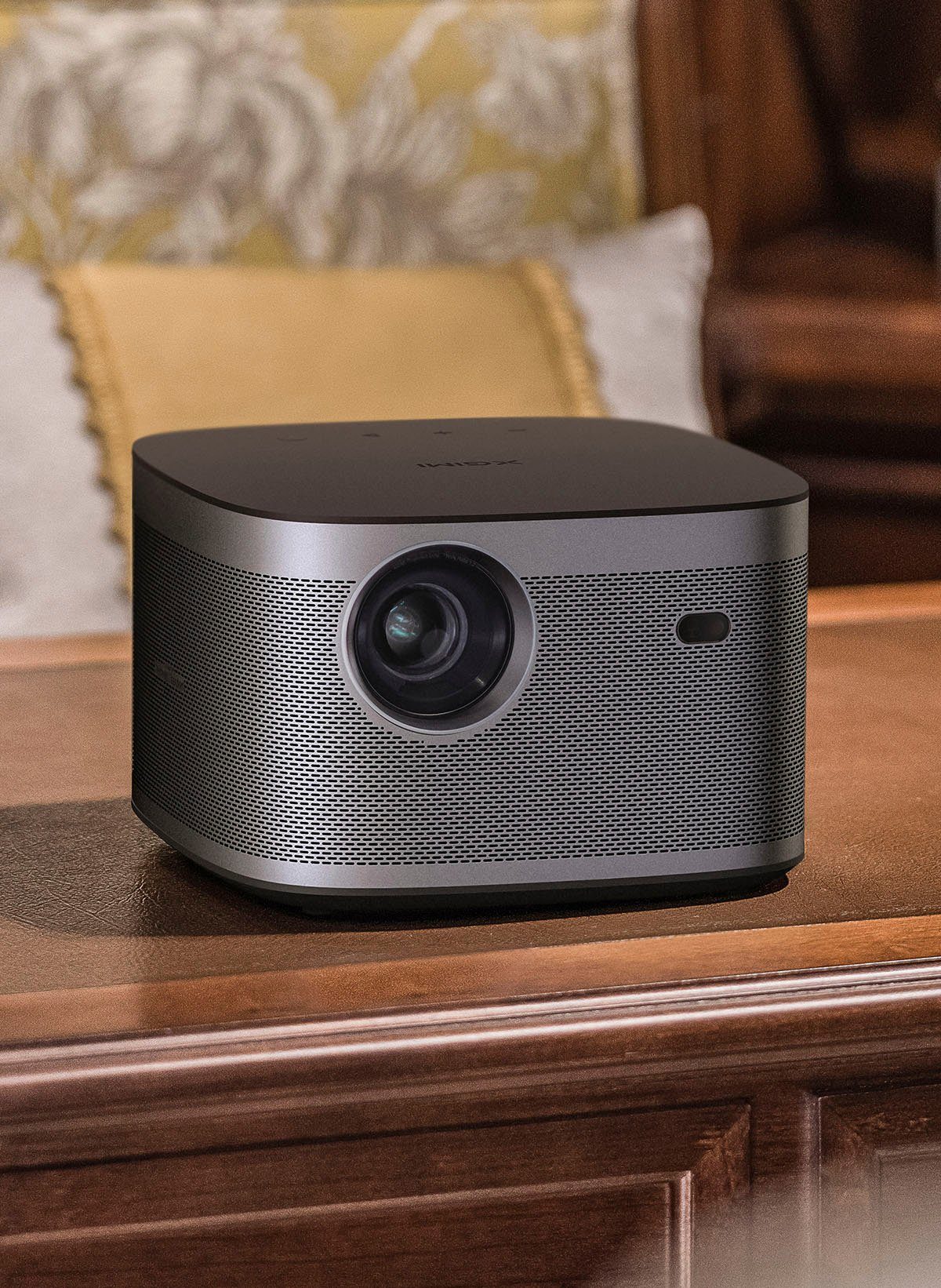 XGIMI HORIZON Beamer (2200 lm, 10000:1, 1920 x 1080 px, Smart Beamer, FullHD, 2200 ANSI-Lumen, auto. Keystone)
