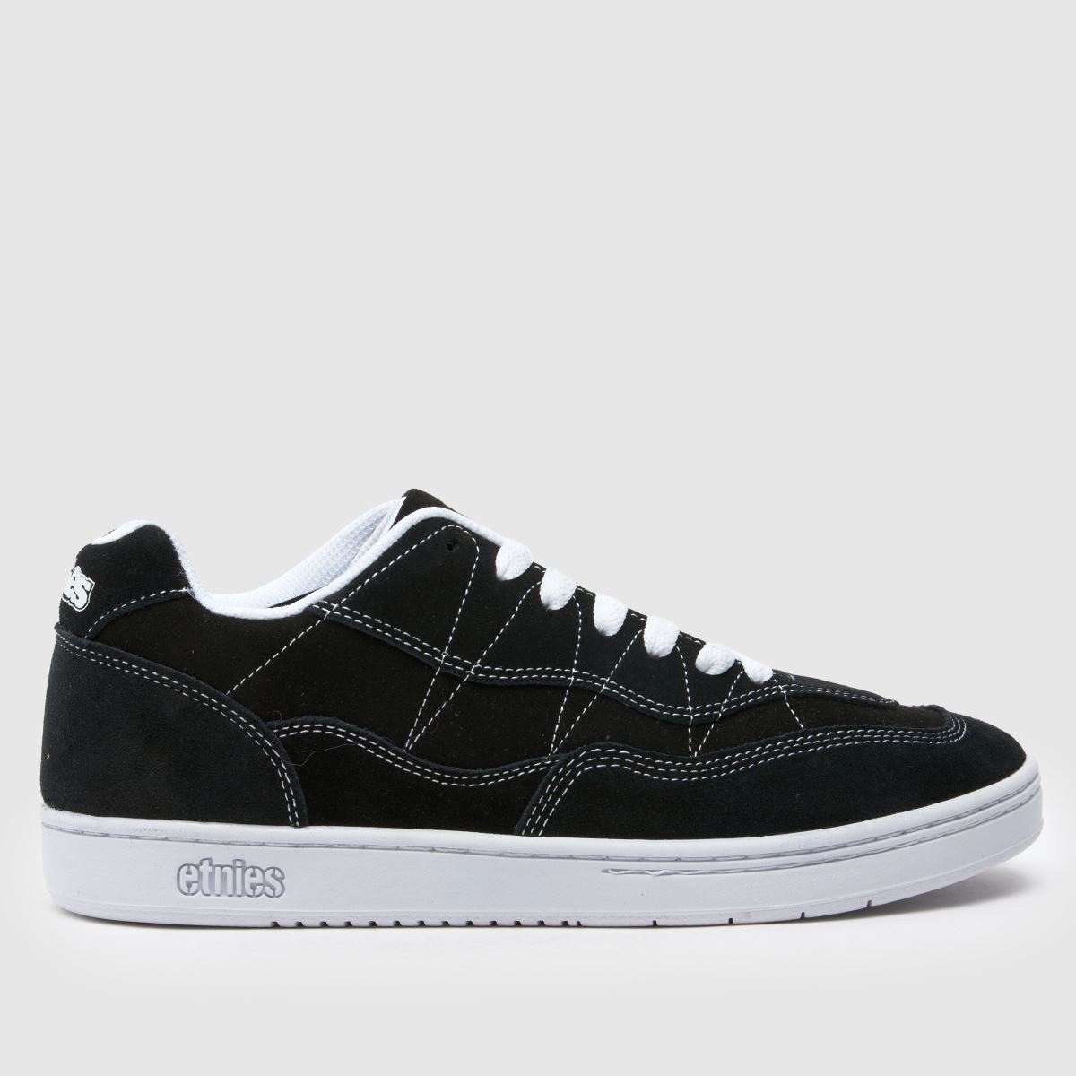Etnies kígyószőrű cipők fekete-fehérben