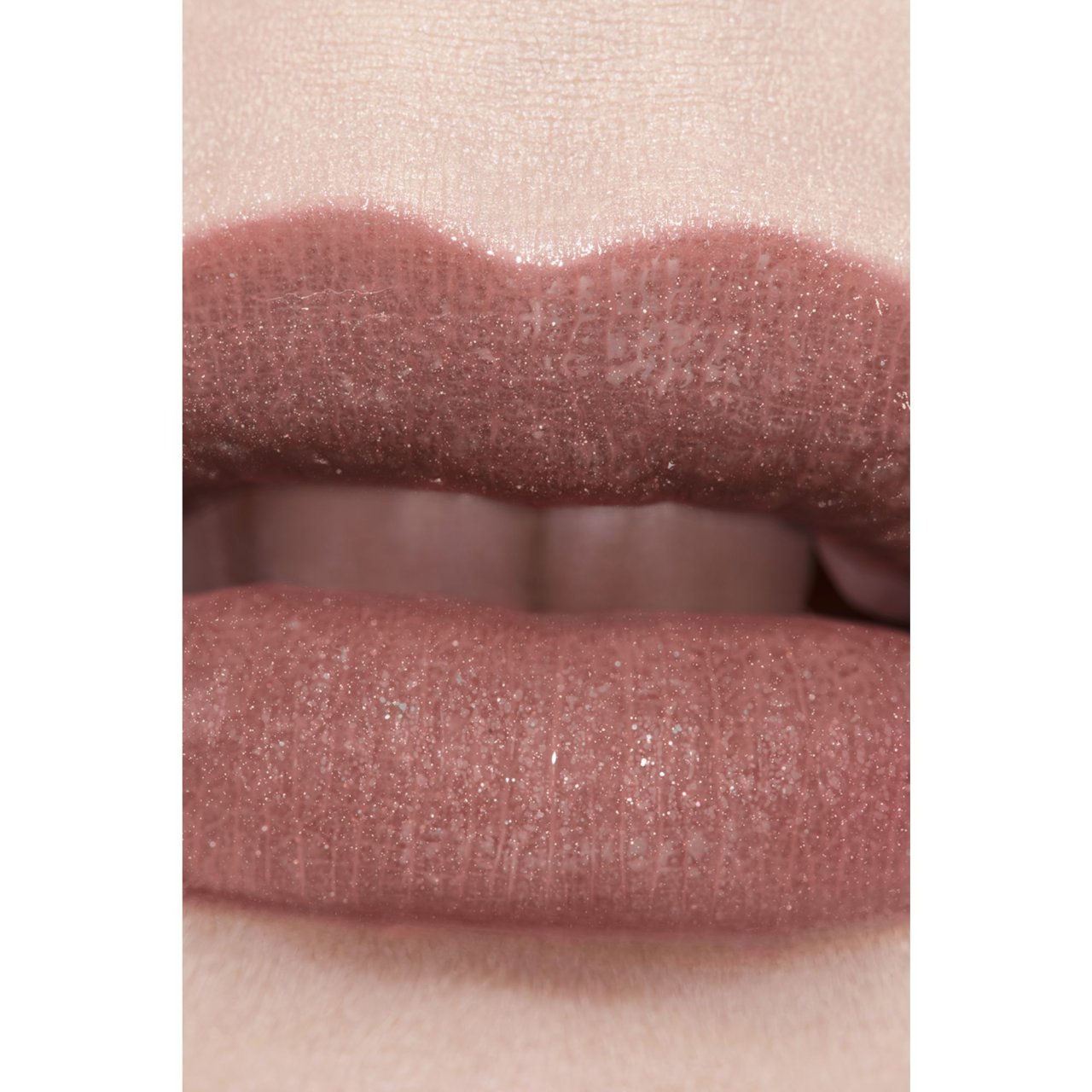 CHANEL ROUGE COCO BAUME DER GETÖNTE UND FEUCHTIGKEITSSPENDENDE BALSAM, DESSEN FARBINTENSITÄT SICH GANZ INDIVIDUELL ANPASSEN