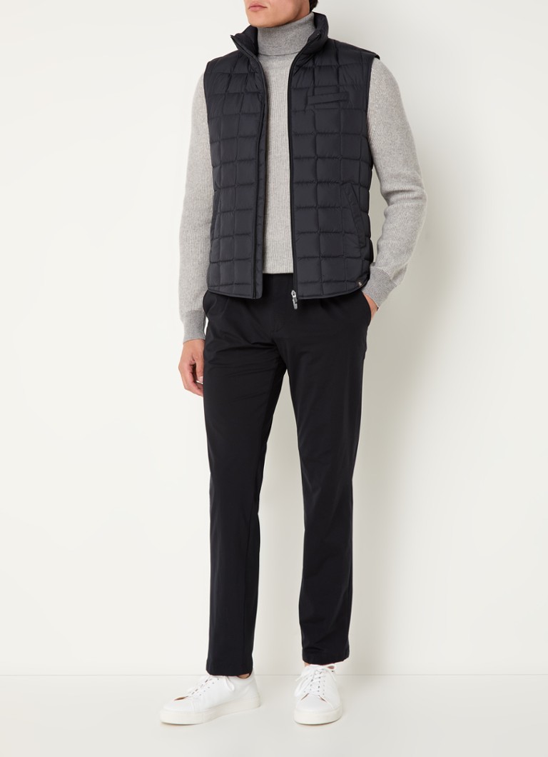 Boggi Milano Castello quilted body warmer from down fill and stitching pockets