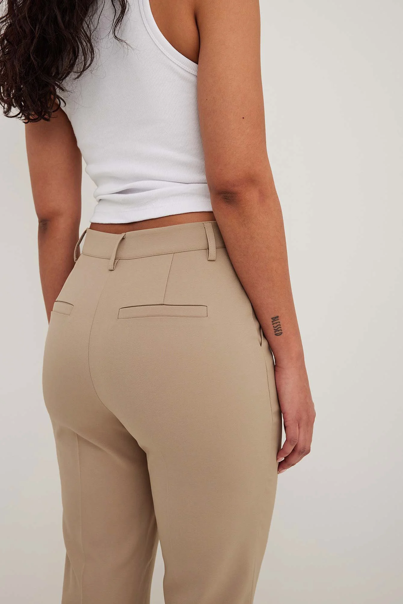 Knöchellange Anzughose mit hoher Taille