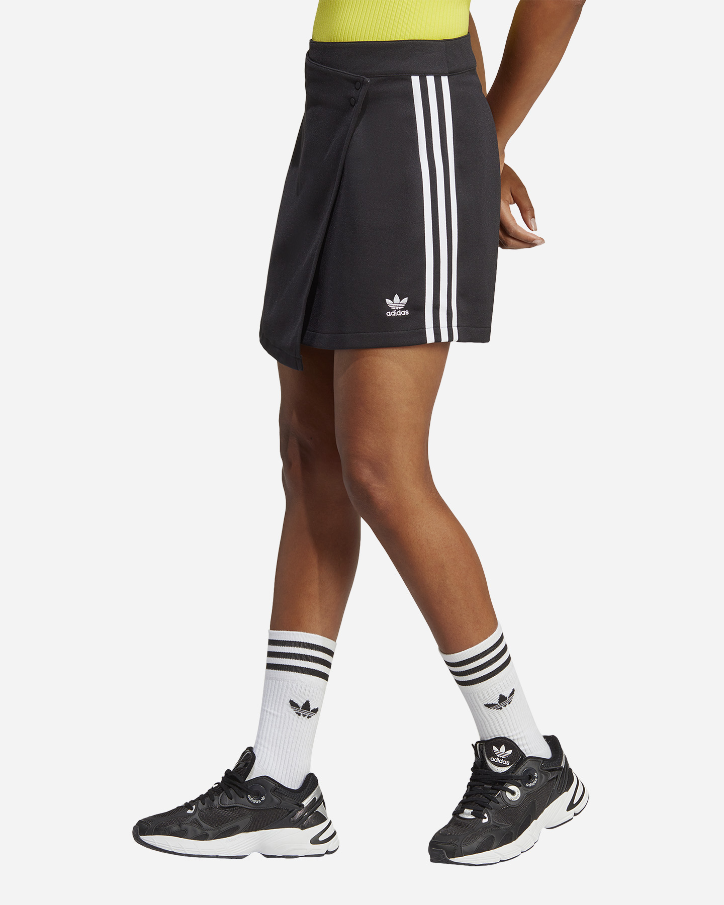 Zamierzam kupić Adidas Original 3stripes W IC5475