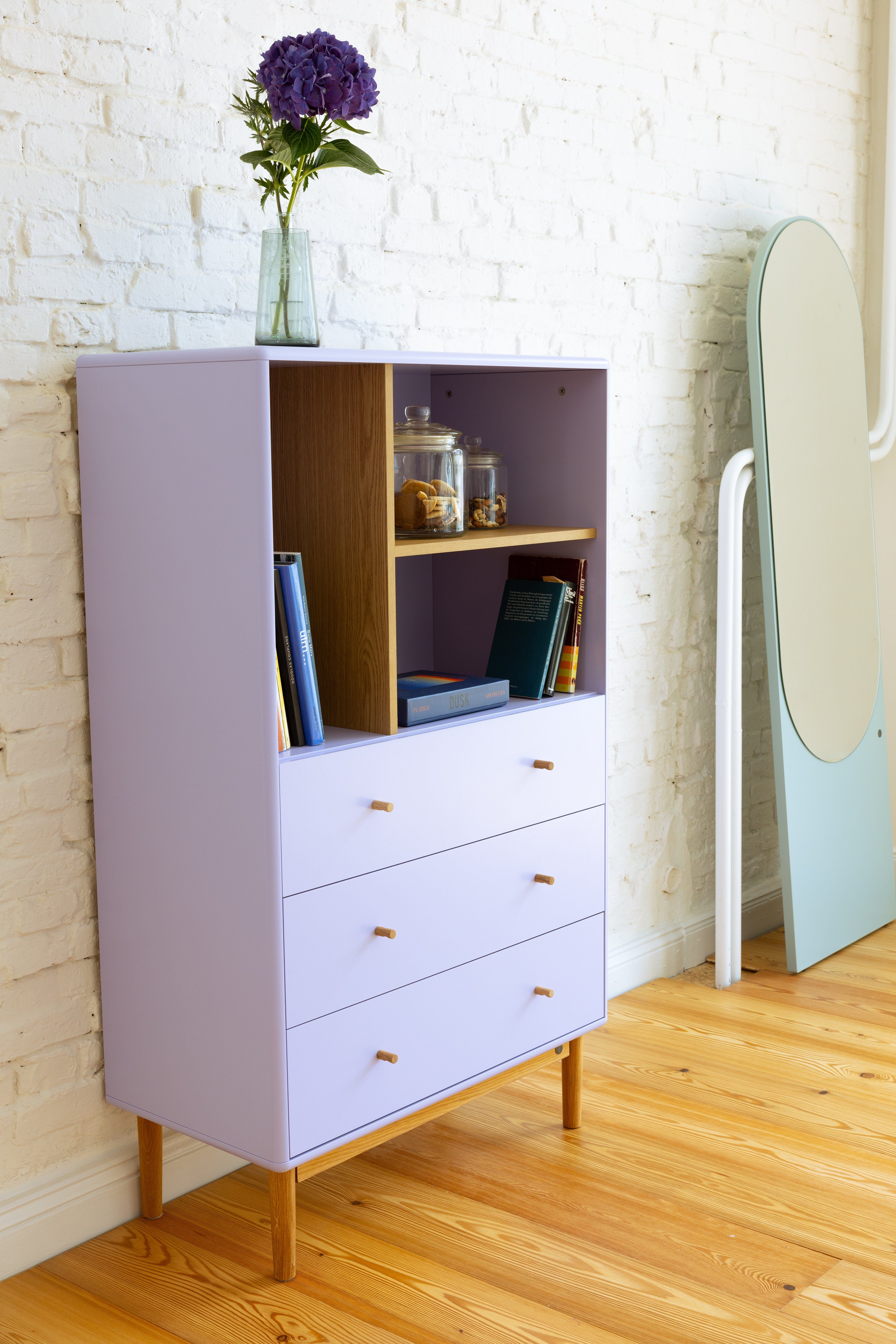 TOM TAILOR HOME Highboard COLOR LIVING Highcabinet - stylischer Stauraum in schönen Farben, hochwertiges Highcabinet mit 3 Schubladen und 3 offenen Fächern.