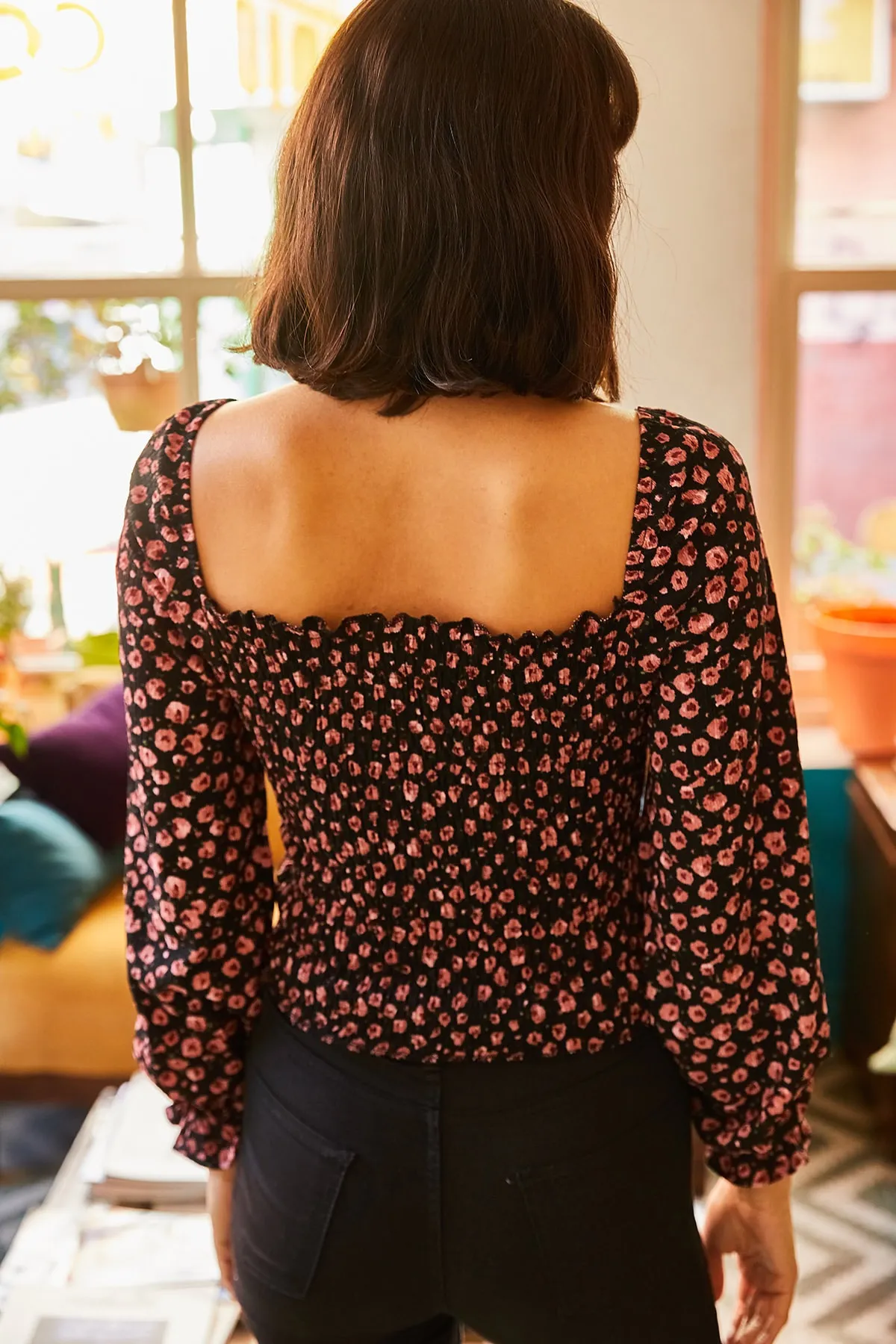 Olalook  Damen-Bluse aus schwarzem, puderfarbenem, glitzerndem Krepp mit geraffter Vorderseite BLZ-19001206